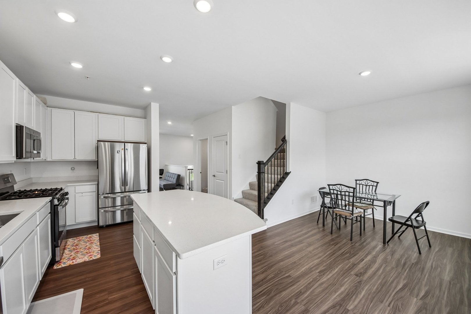 1109 Atterberg Road 4102 - Photo 4