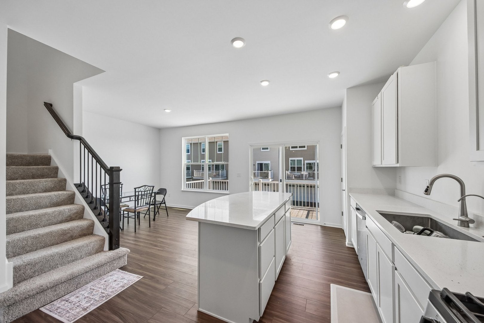 1109 Atterberg Road 4102 - Photo 3