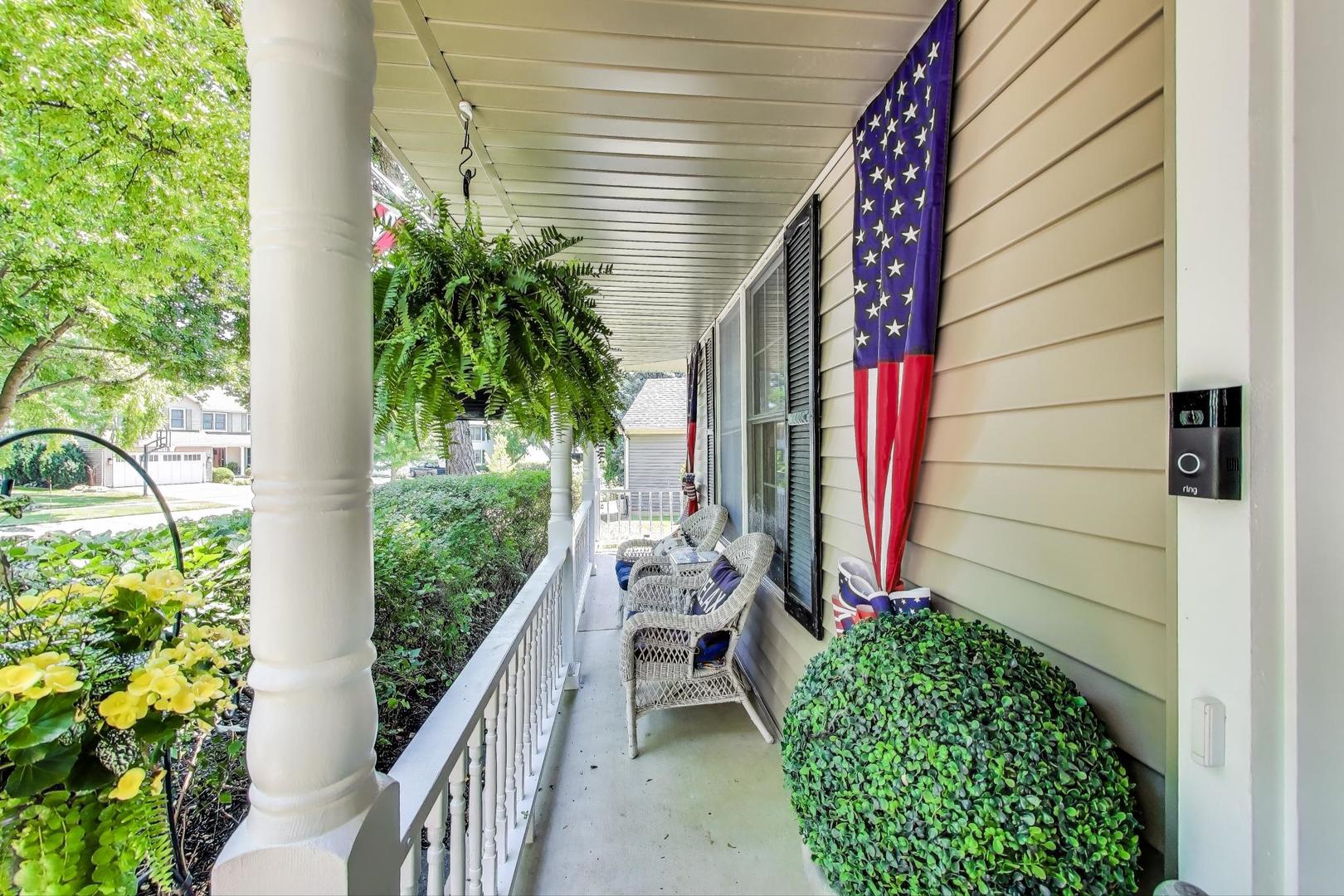 346 Colonial Circle