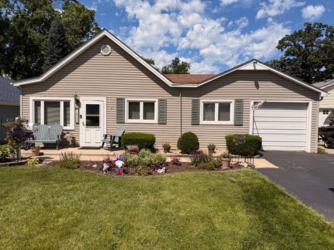 Photo of 14522 Saint Louis Avenue, Midlothian, IL 60445 (MLS # 12689230)