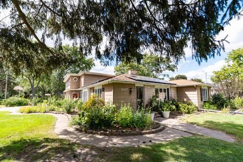 Tiny photo for 807 State Street, Yorkville, IL 60560 (MLS # 12487421)