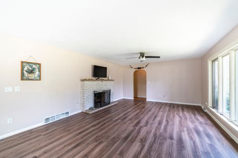Tiny photo for 807 State Street, Yorkville, IL 60560 (MLS # 12487421)