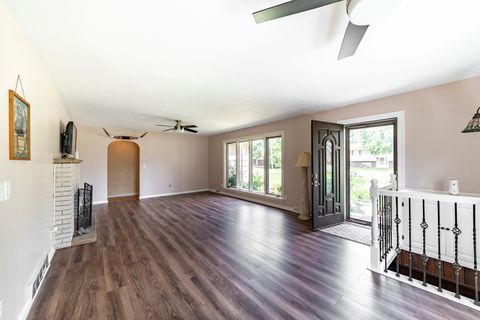 Tiny photo for 807 State Street, Yorkville, IL 60560 (MLS # 12487421)