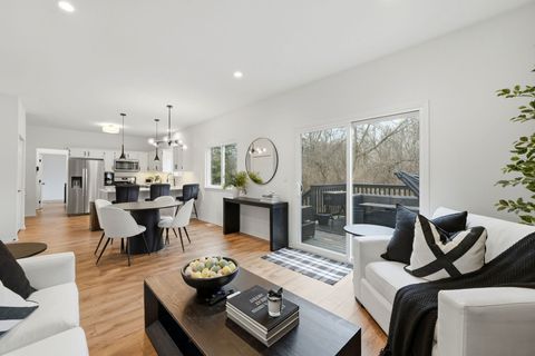 Tiny photo for 830 Longwood Drive, Algonquin, IL 60102 (MLS # 12608747)