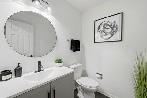 Tiny photo for 830 Longwood Drive, Algonquin, IL 60102 (MLS # 12608747)