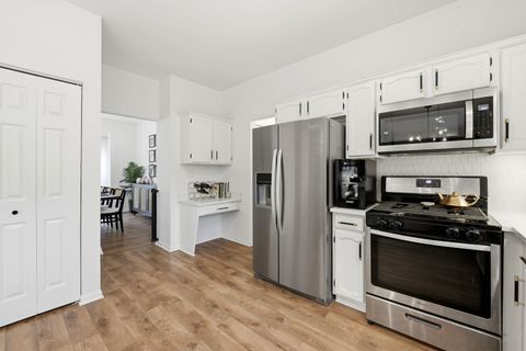 Tiny photo for 830 Longwood Drive, Algonquin, IL 60102 (MLS # 12608747)