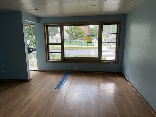 8401 S Marquette Avenue