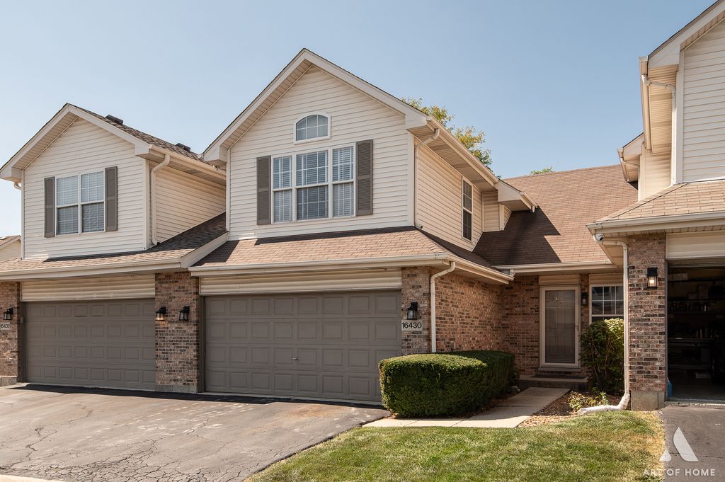 Photo for 16430 FRANCIS Court, Orland Park, IL 60467 (MLS # 12473051)