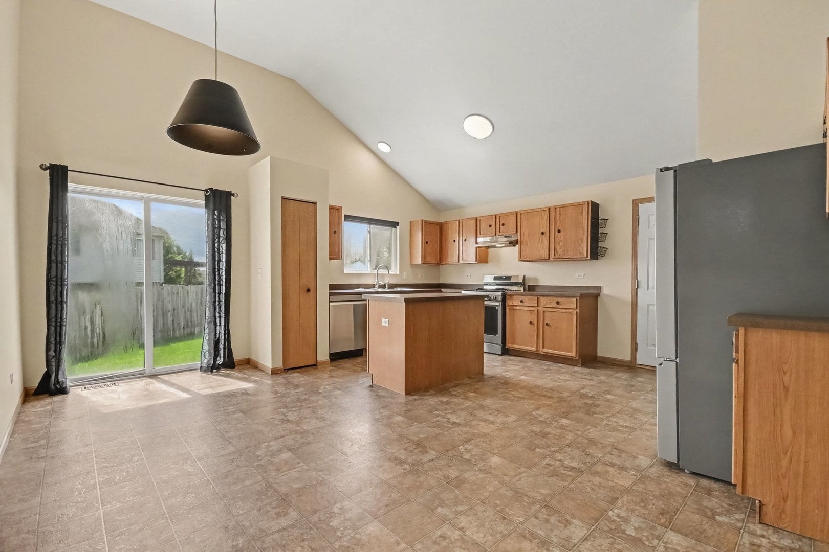 2220 White Eagle Drive