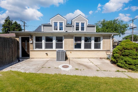 Tiny photo for 4900 S Laramie Avenue, Chicago, IL 60638 (MLS # 12660280)