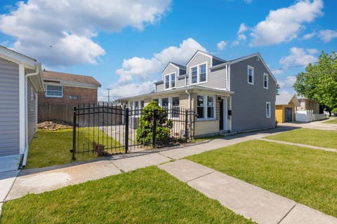 Tiny photo for 4900 S Laramie Avenue, Chicago, IL 60638 (MLS # 12660280)