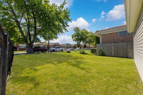 Tiny photo for 4900 S Laramie Avenue, Chicago, IL 60638 (MLS # 12660280)