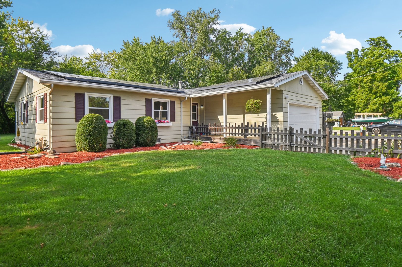 View Cary, IL 60013 house