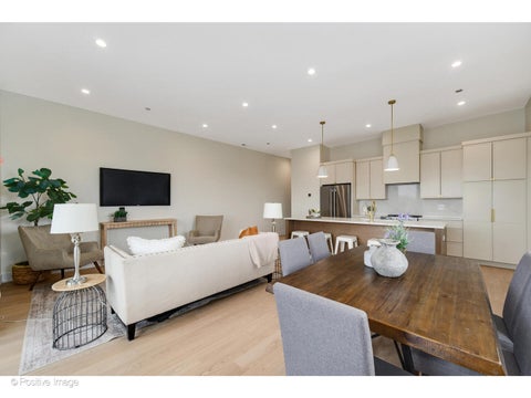 Tiny photo for 5340 N Lincoln Avenue #202, Chicago, IL 60625 (MLS # 12674440)