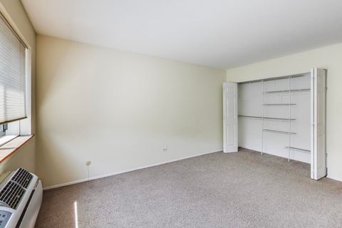 Tiny photo for 561 W Stratford Place #4F, Chicago, IL 60657 (MLS # 12585689)