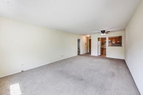 Tiny photo for 561 W Stratford Place #4F, Chicago, IL 60657 (MLS # 12585689)