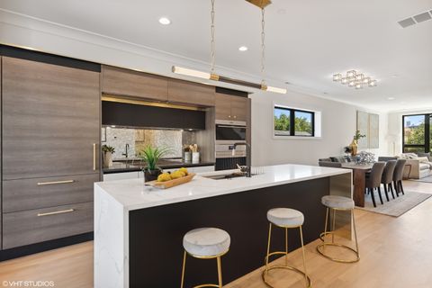 Tiny photo for 450 N Racine Avenue #1, Chicago, IL 60642 (MLS # 12548106)