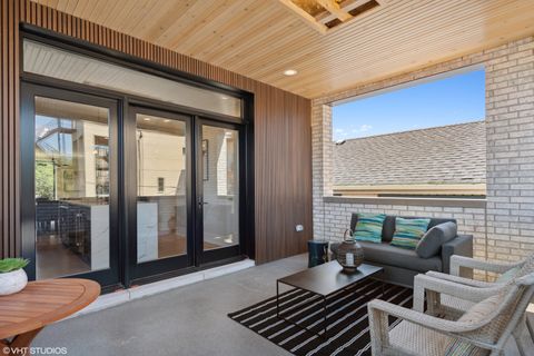 Tiny photo for 450 N Racine Avenue #1, Chicago, IL 60642 (MLS # 12548106)