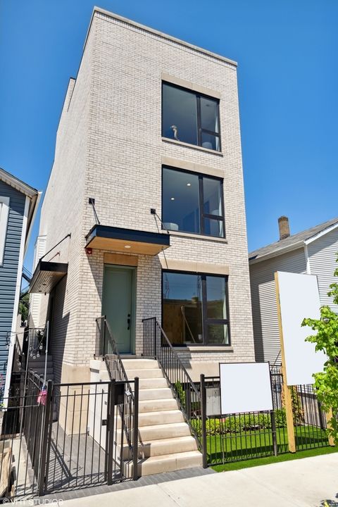 Photo of Chicago, IL 60642 (MLS # 12548106)
