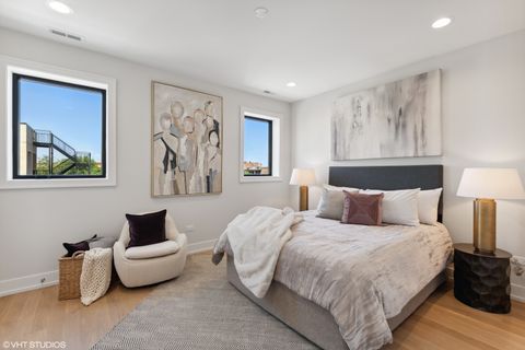 Tiny photo for 450 N Racine Avenue #1, Chicago, IL 60642 (MLS # 12548106)