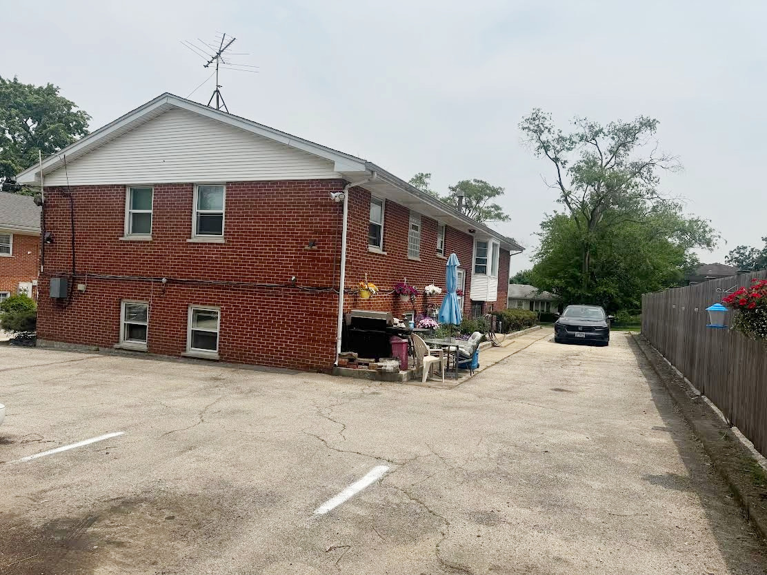 5840 SUNRISE Avenue