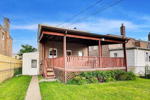 Tiny photo for 4051 W 56th Place, Chicago, IL 60629 (MLS # 12675655)