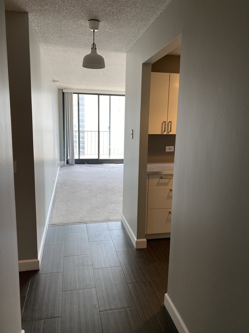 3660 N LAKE SHORE Drive 1707