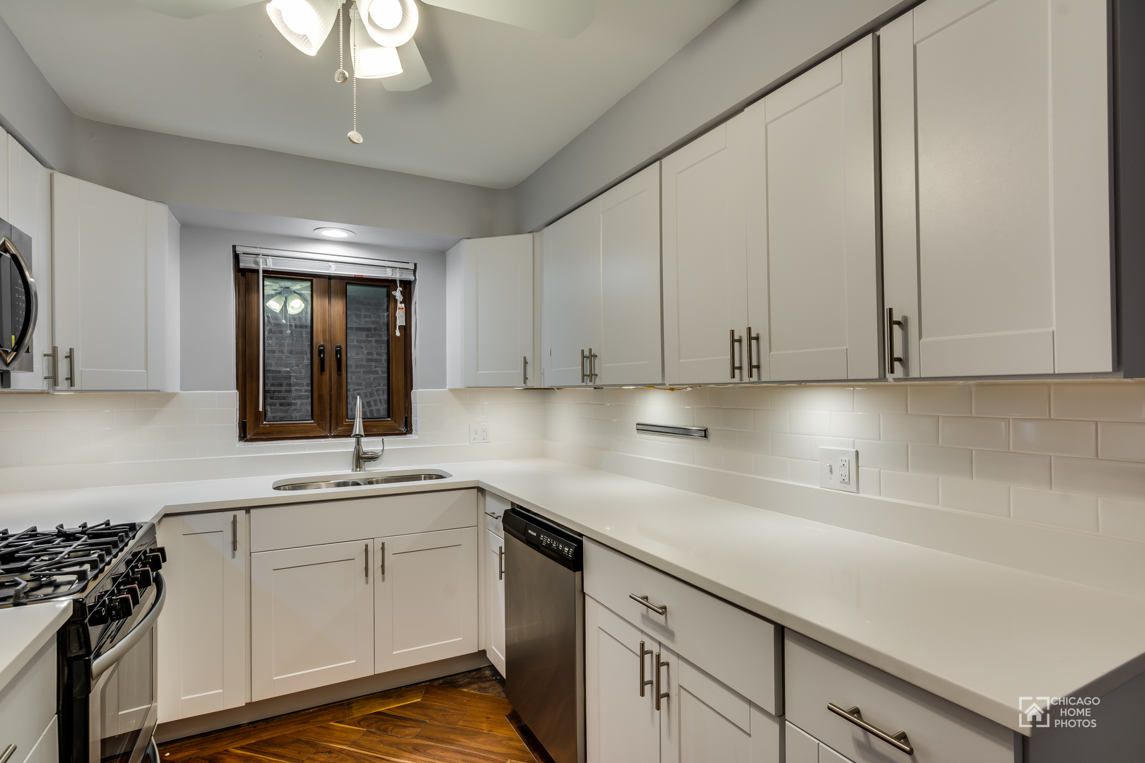 2645 W Carmen Avenue 202