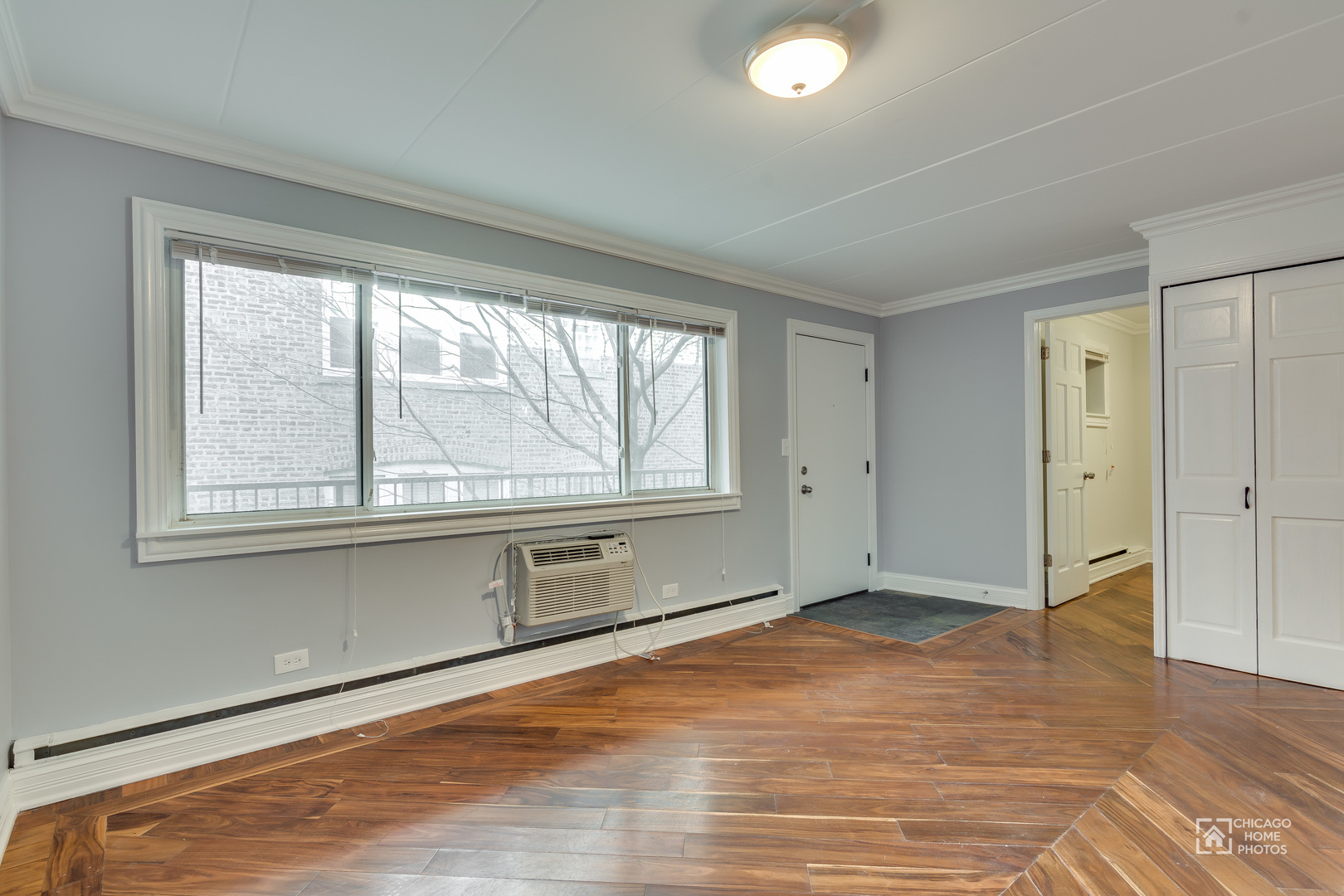 2645 W Carmen Avenue 202