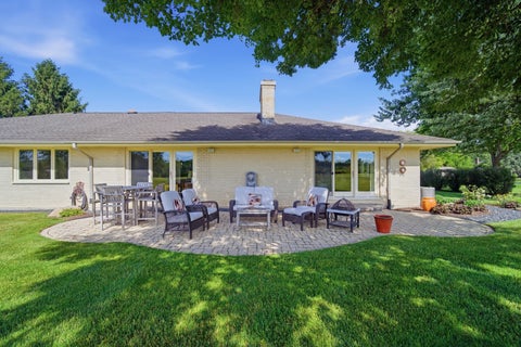 Tiny photo for 25730 N Eagle Drive, Mundelein, IL 60060 (MLS # 12658916)
