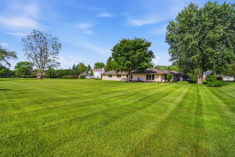 Tiny photo for 25730 N Eagle Drive, Mundelein, IL 60060 (MLS # 12658916)