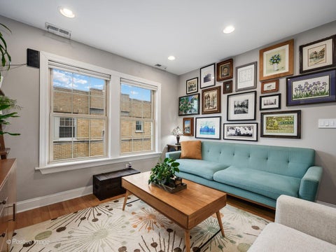 Tiny photo for 1622 W WALLEN Avenue #3N, Chicago, IL 60626 (MLS # 12722481)