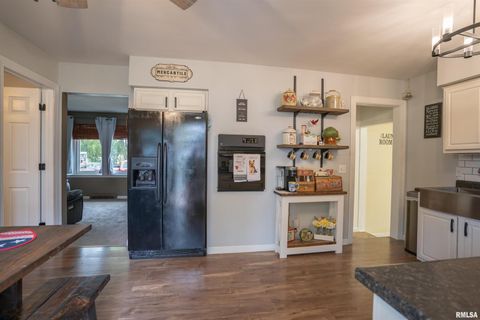 Tiny photo for 615 3RD Avenue, De Witt, IA 52742 (MLS # QC4269067)