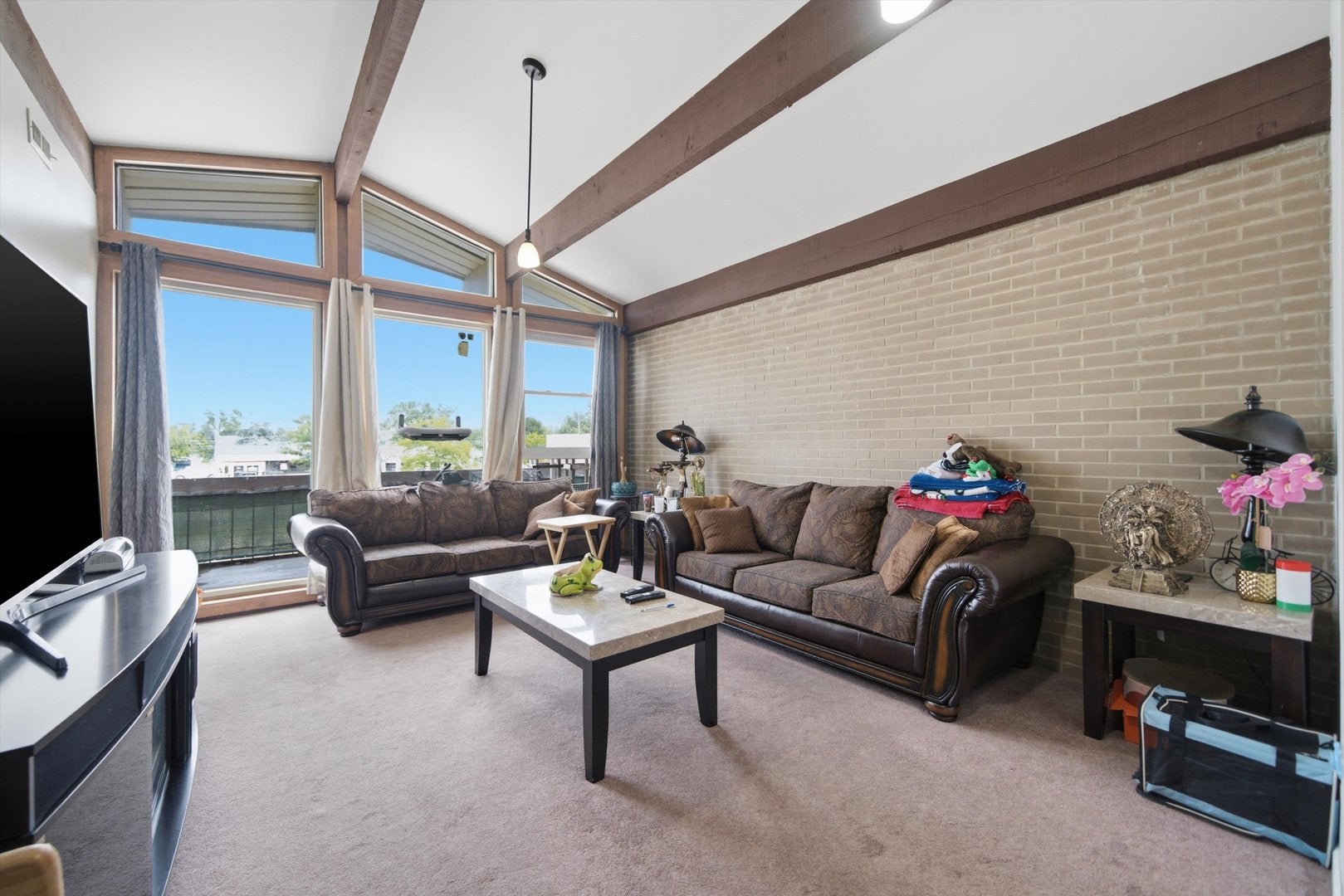 307 E North Avenue