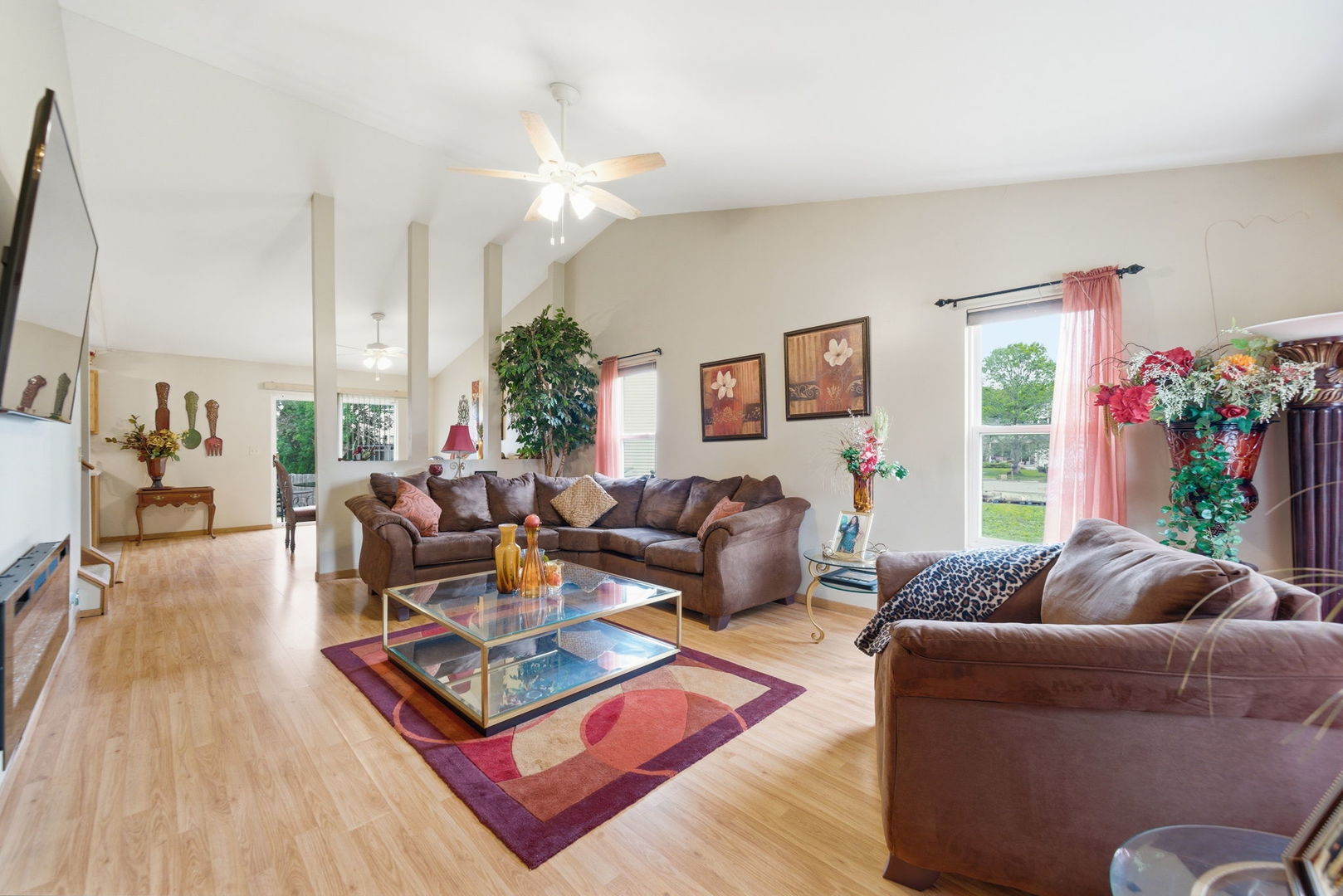 1611 LAKE POINTE Court