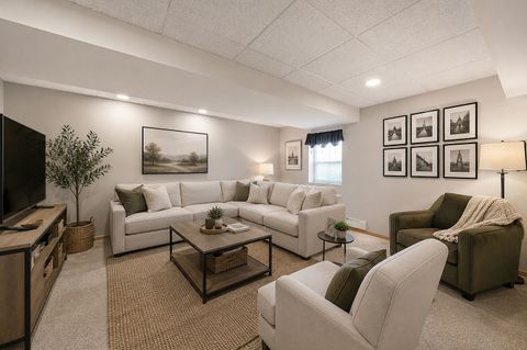 Tiny photo for 1611 LAKE POINTE Court, Plainfield, IL 60586 (MLS # 12674155)
