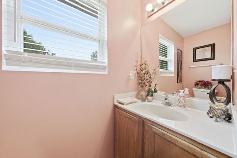 Tiny photo for 1611 LAKE POINTE Court, Plainfield, IL 60586 (MLS # 12674155)