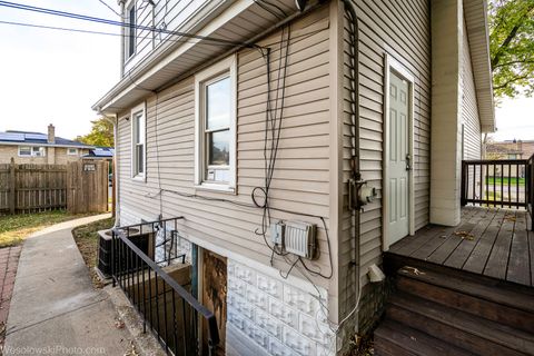 Tiny photo for 8759 S Troy Avenue, Evergreen Park, IL 60805 (MLS # 12512534)