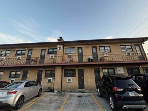 Tiny photo for 31 King Arthur Court #10, Northlake, IL 60164 (MLS # 12777469)