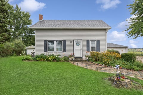 Photo of 950 US Highway 52, Minooka, IL 60447 (MLS # 12752689)