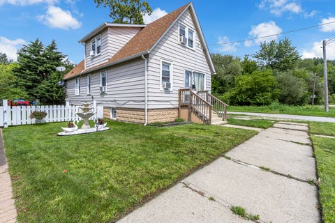 Tiny photo for 528 E 156th Street, Harvey, IL 60426 (MLS # 12735299)
