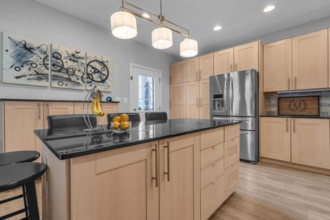 Tiny photo for 1474 Oakwood Avenue, Des Plaines, IL 60016 (MLS # 12487105)
