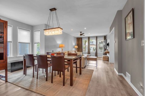 Tiny photo for 1474 Oakwood Avenue, Des Plaines, IL 60016 (MLS # 12487105)