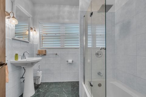 Tiny photo for 1474 Oakwood Avenue, Des Plaines, IL 60016 (MLS # 12487105)