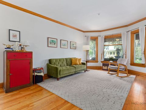 Tiny photo for 4815 W Warner Avenue, Chicago, IL 60641 (MLS # 12619312)