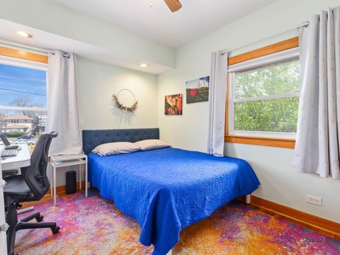 Tiny photo for 4815 W Warner Avenue, Chicago, IL 60641 (MLS # 12619312)