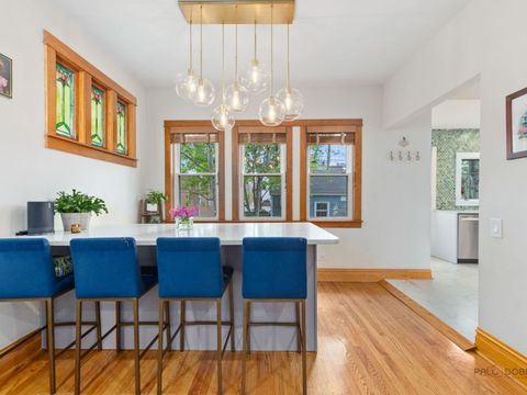 Tiny photo for 4815 W Warner Avenue, Chicago, IL 60641 (MLS # 12619312)