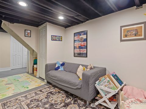 Tiny photo for 4815 W Warner Avenue, Chicago, IL 60641 (MLS # 12619312)