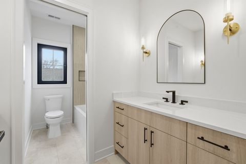 Tiny photo for 1100 Lois Avenue, Park Ridge, IL 60068 (MLS # 12647438)