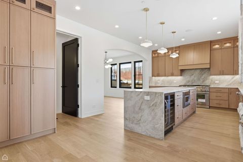 Tiny photo for 1100 Lois Avenue, Park Ridge, IL 60068 (MLS # 12647438)